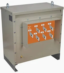 TRANSFORMADOR TRIFÁSICO 380V → 220V 30KVA
